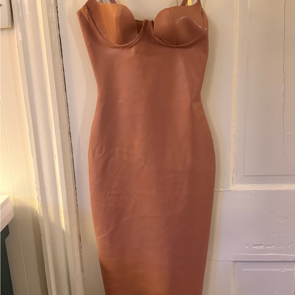 Chic Tan Midi Latex Atsuko Kudo Dress - Picture 4 of 6